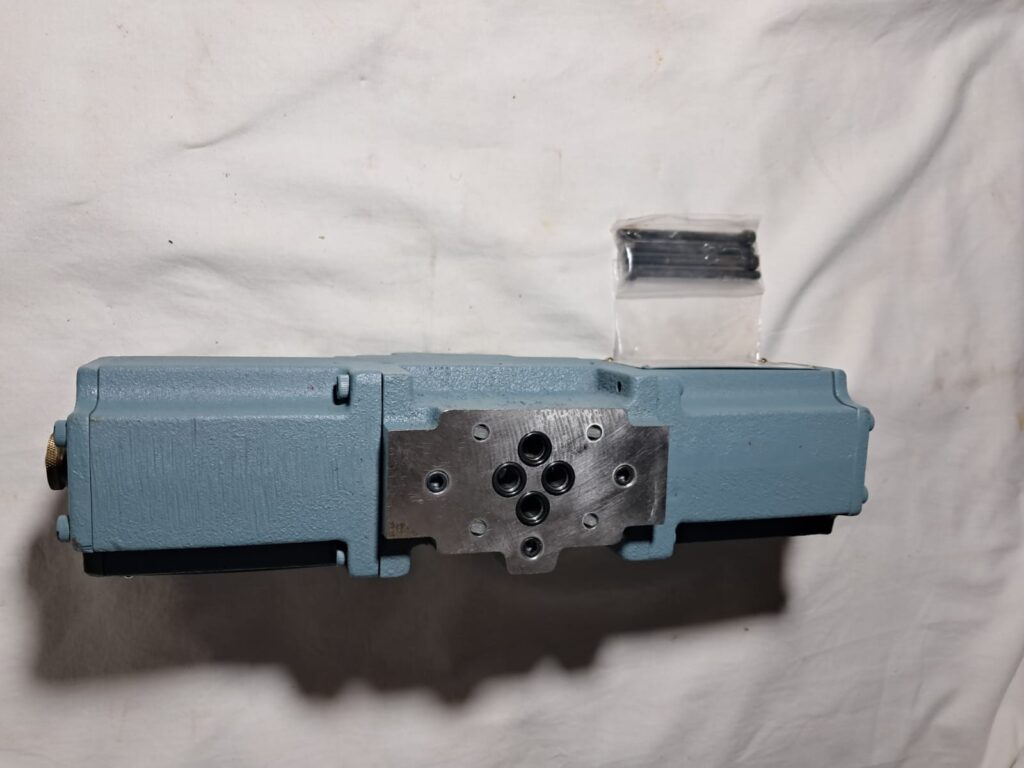 Yuken ISDSG-01-3C2-10 Directional Valve