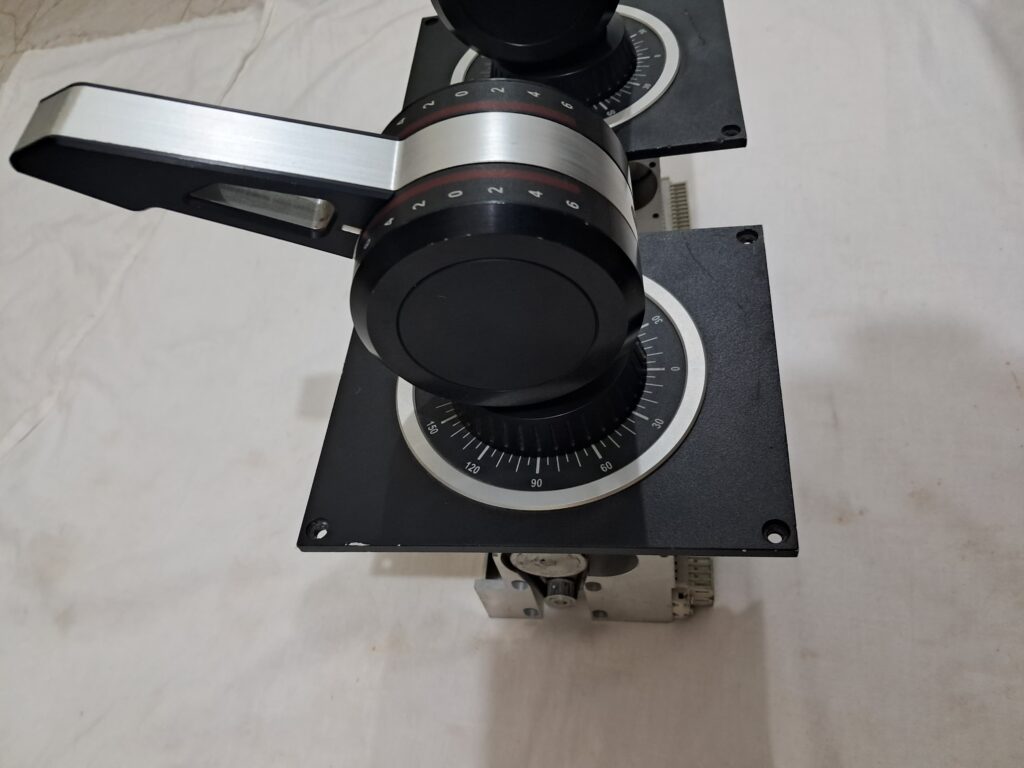 BERG STBD & PORT Azimuth Lever ED60098