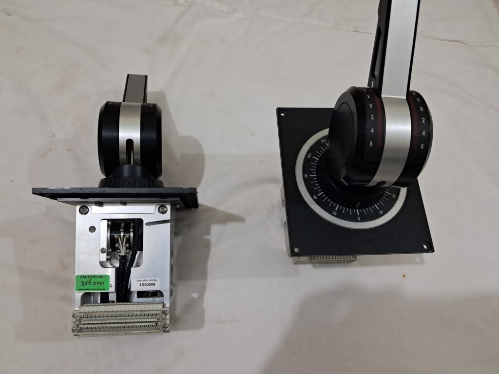 BERG STBD & PORT Azimuth Lever ED60098