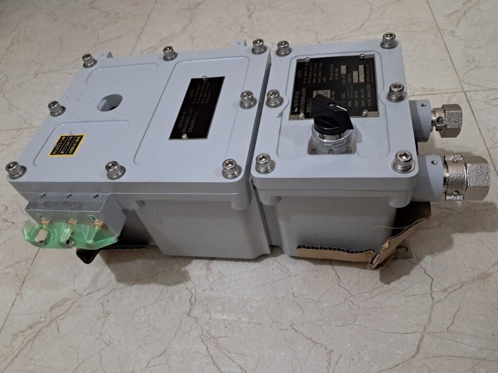 URA-700-321 Komyo Rikagaku Combustible Gas Detector
