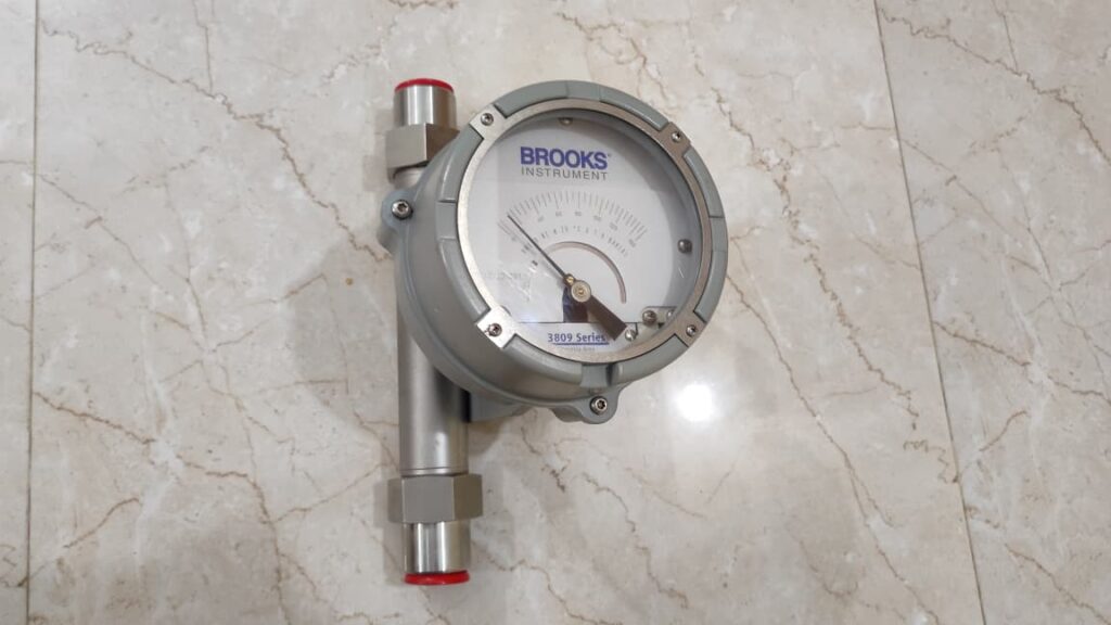 BROOKS 3809 Variable Flow Meter