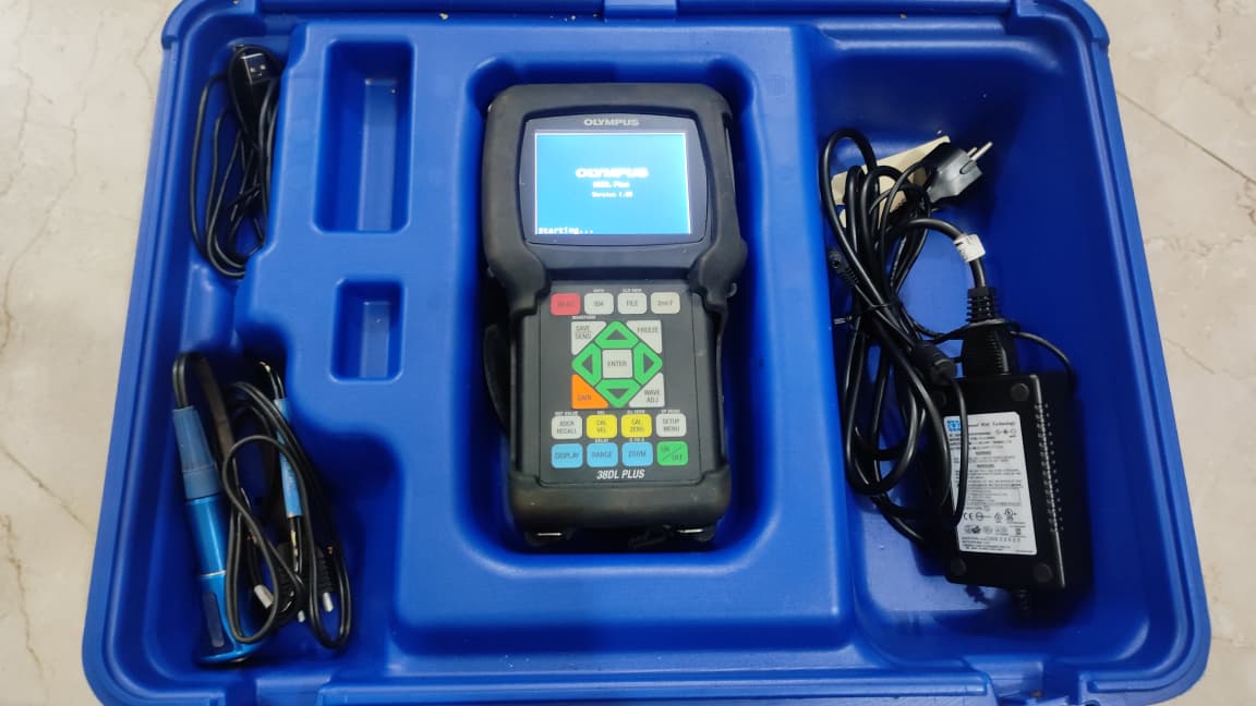 OLYMPUS 38DL Plus Ultrasonic thickness Gauge