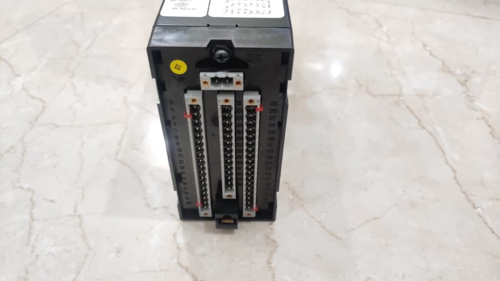 Siemens 353A4F1NNNNNNAW Automation Controller