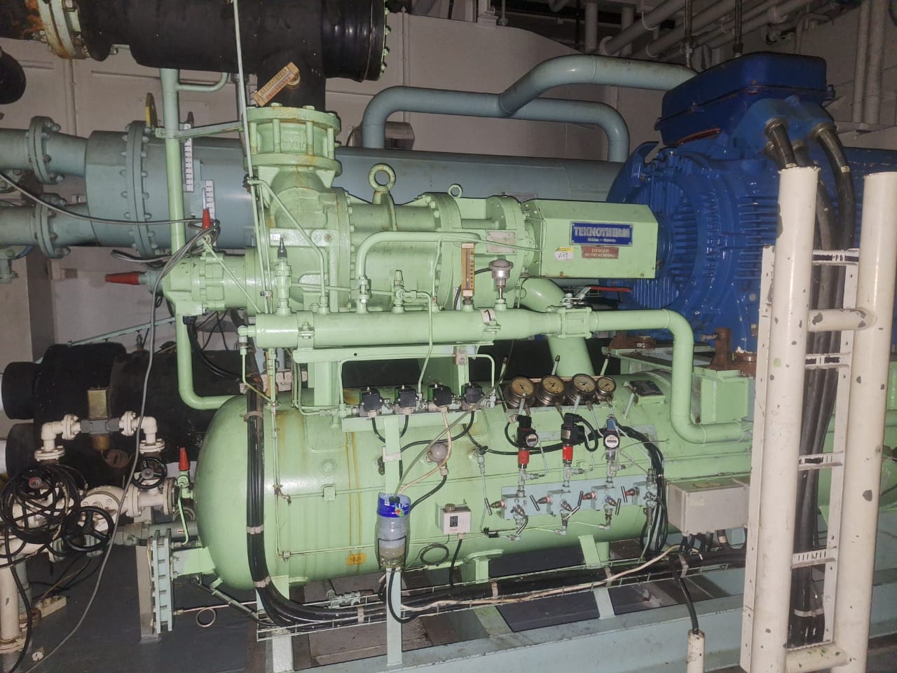 Mycom 200 VLD Screw Compressor Full Set