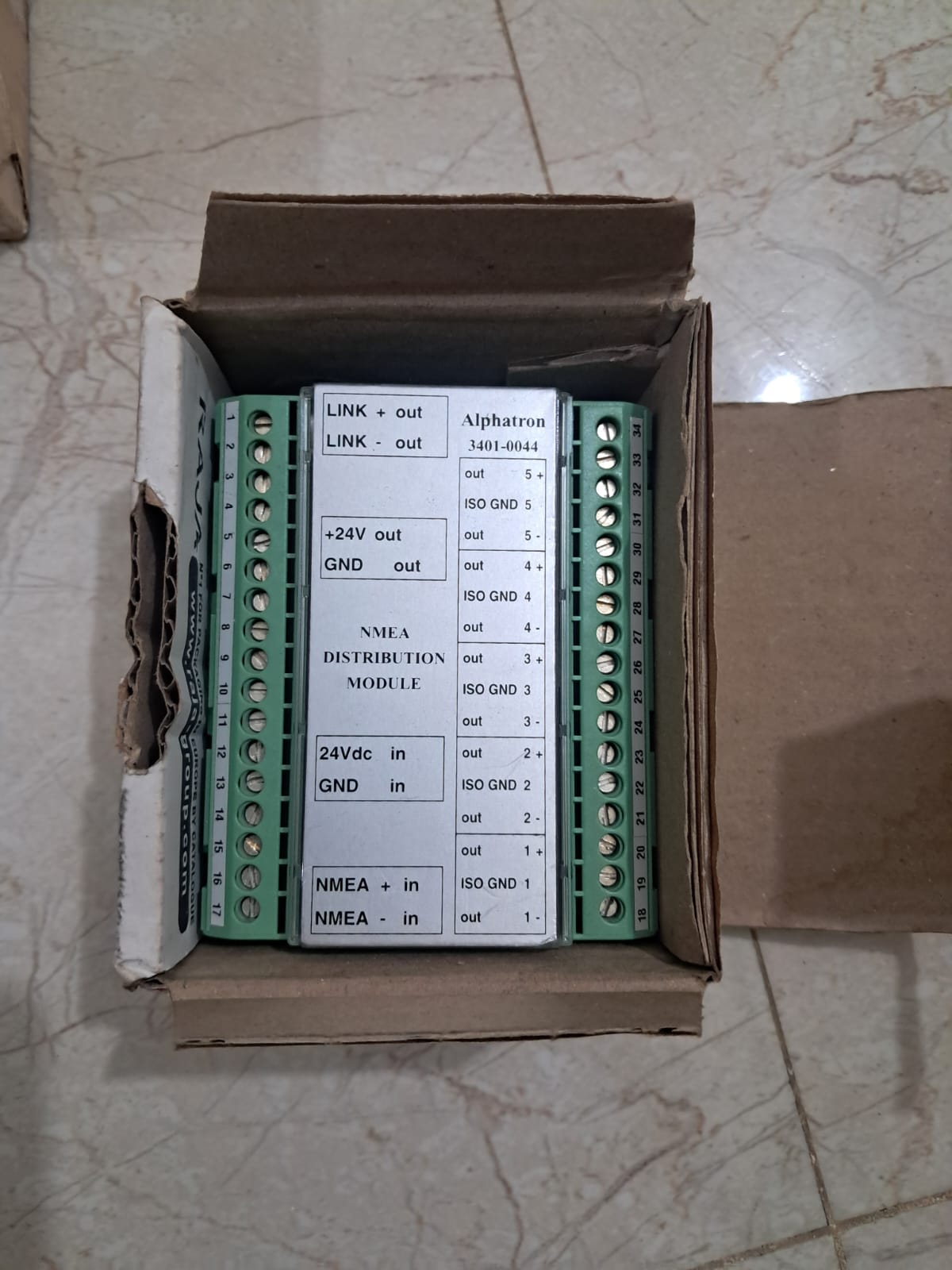 Alphatron Marine 3401-0044 1-in-5 Isolated NMEA Distribution Module