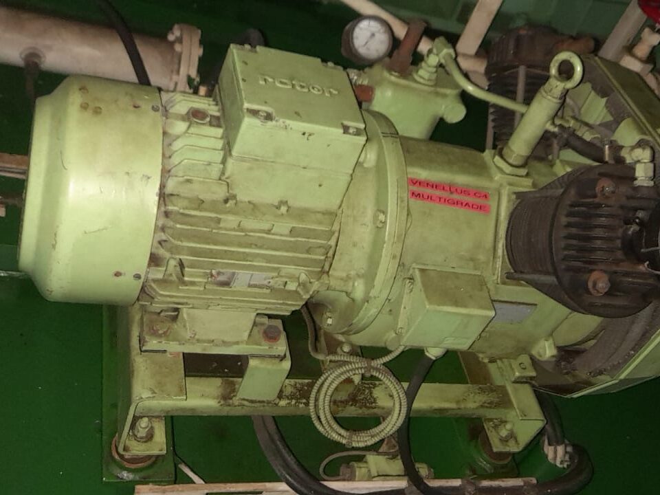J.P. Sauer & Sohn WP 22L-100 Marine Air Compressor 26m³/h 25 Bar Work-No. 87366